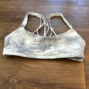 Lululemon Sports bra  🍋